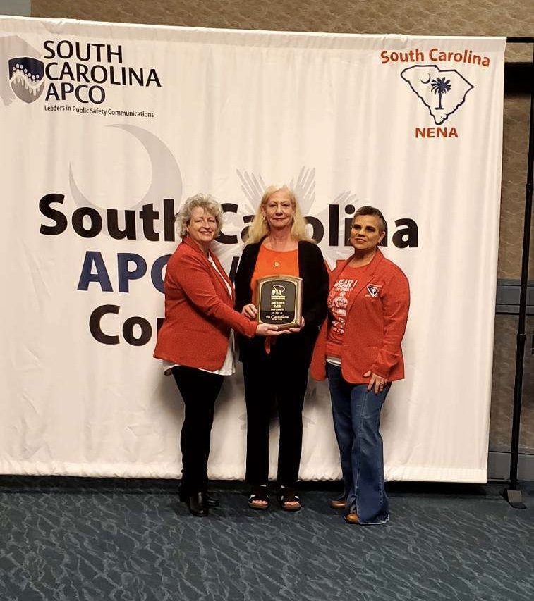 Debbie L., TAC Officer/NCIC, received the 911 Contributor of the Year award at the 2024 South Carolina APCO/NENA Conference.